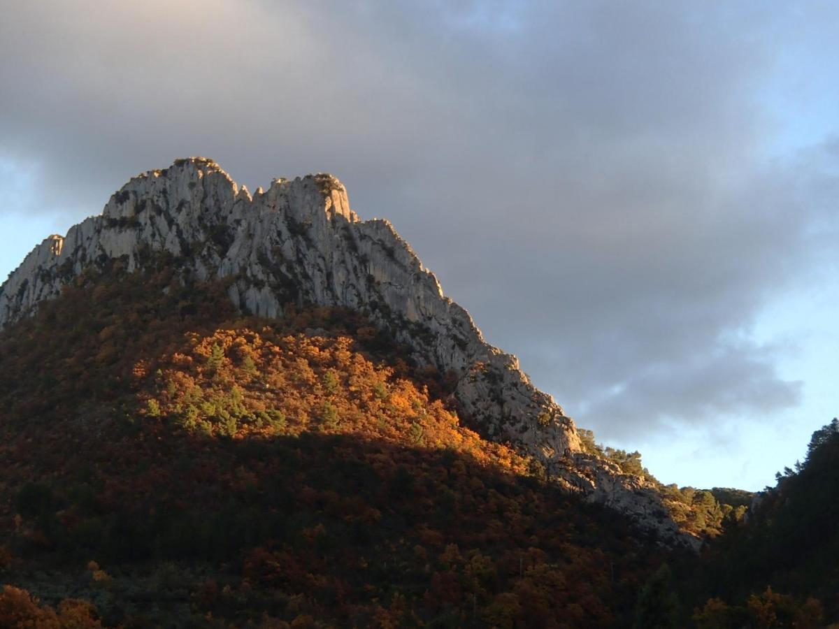 Gite De L'Ancienne Gare Buis-les-Baronnies Eksteriør bilde